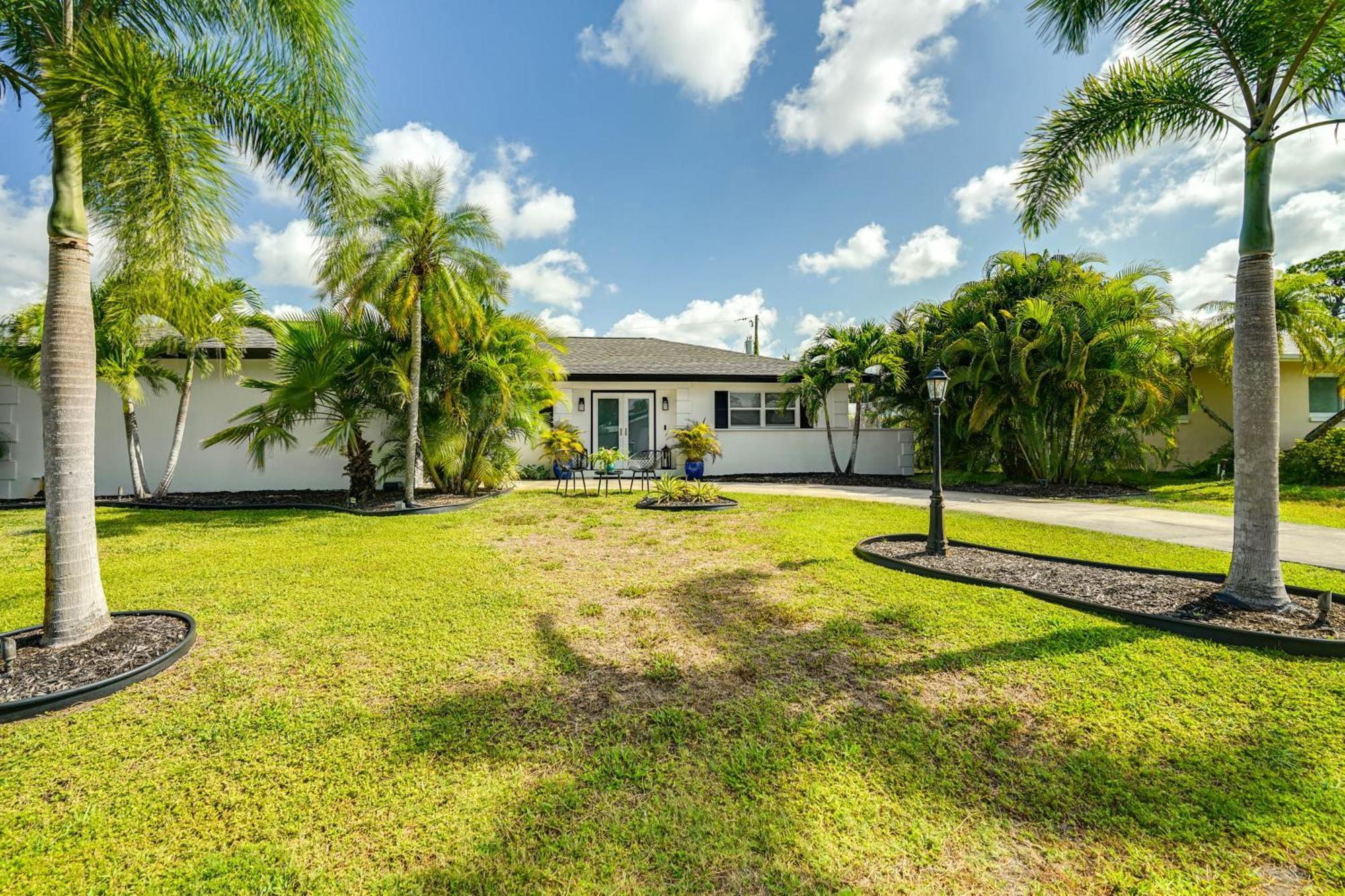 Fort Myers Bungalow - 12 Miles To The Beach! Екстер'єр фото